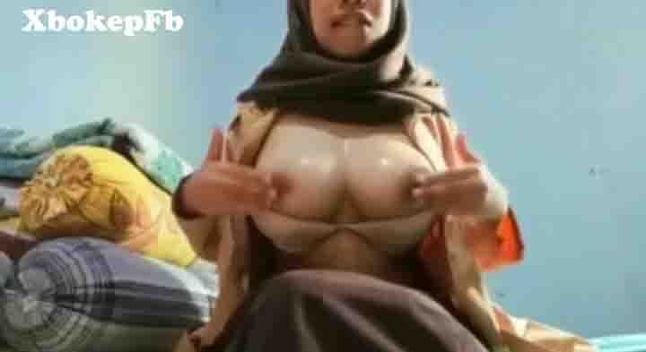 Bokep Irda Nellisa Pake body lotion susu