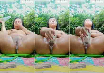 Bokep tante yunita colmek pake botol kebun