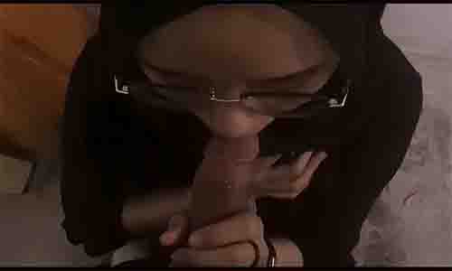 Bokep Hijab Ngaku Pertama Kali Nyepong