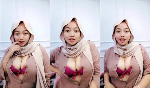 Bokep Mahasiswi Jilbab Susu Besar LiveShow