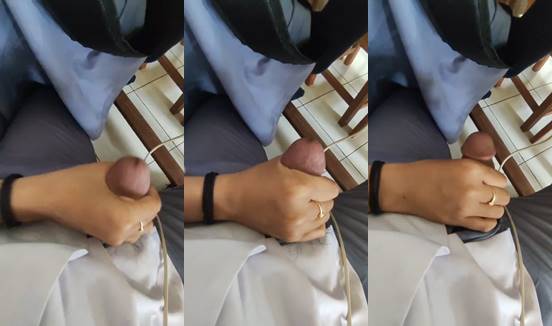 Bokep SMK Mesum Ngocok Kontol Pacar Dikelas