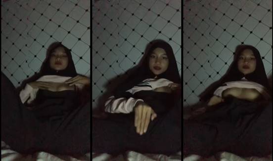 Bokep Tengah Malam Ukhti Sabria Sange